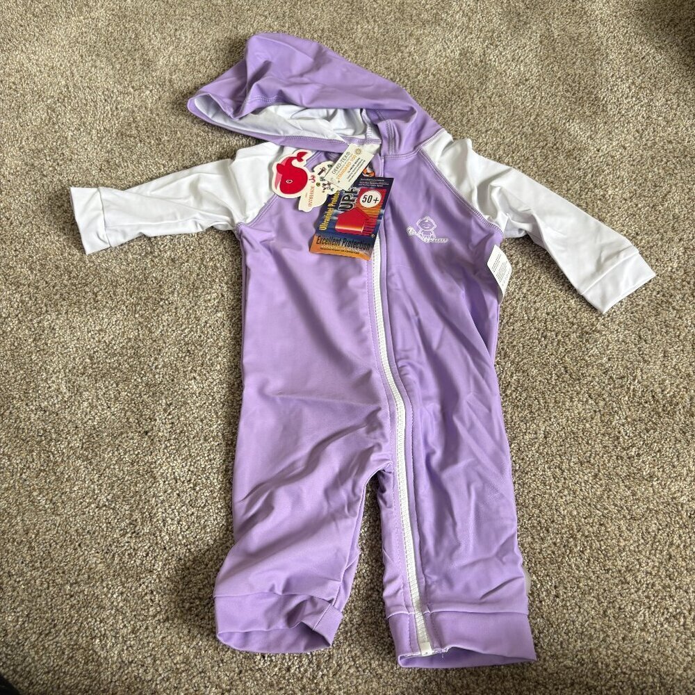 One-piece Rashguard Kids UV Swimsuit Purple Hooded 12-18 m Bonverano NWT